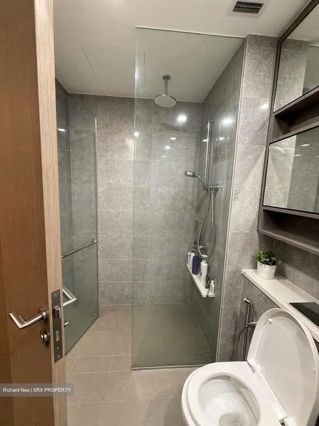 The Tapestry (D18), Condominium #566562081
